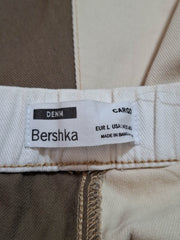 Pantaloni Bershka Bărbați - L