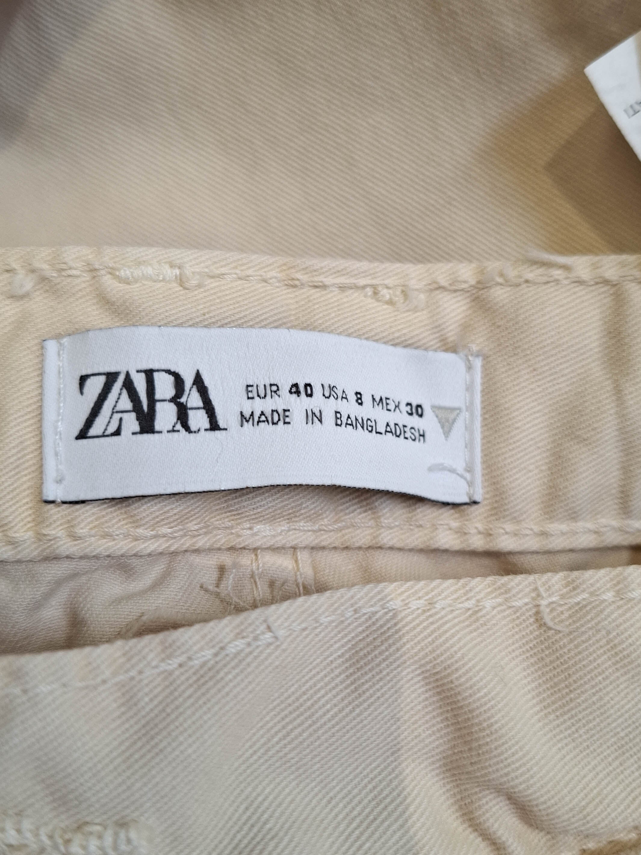 Pantaloni Zara Femei - L