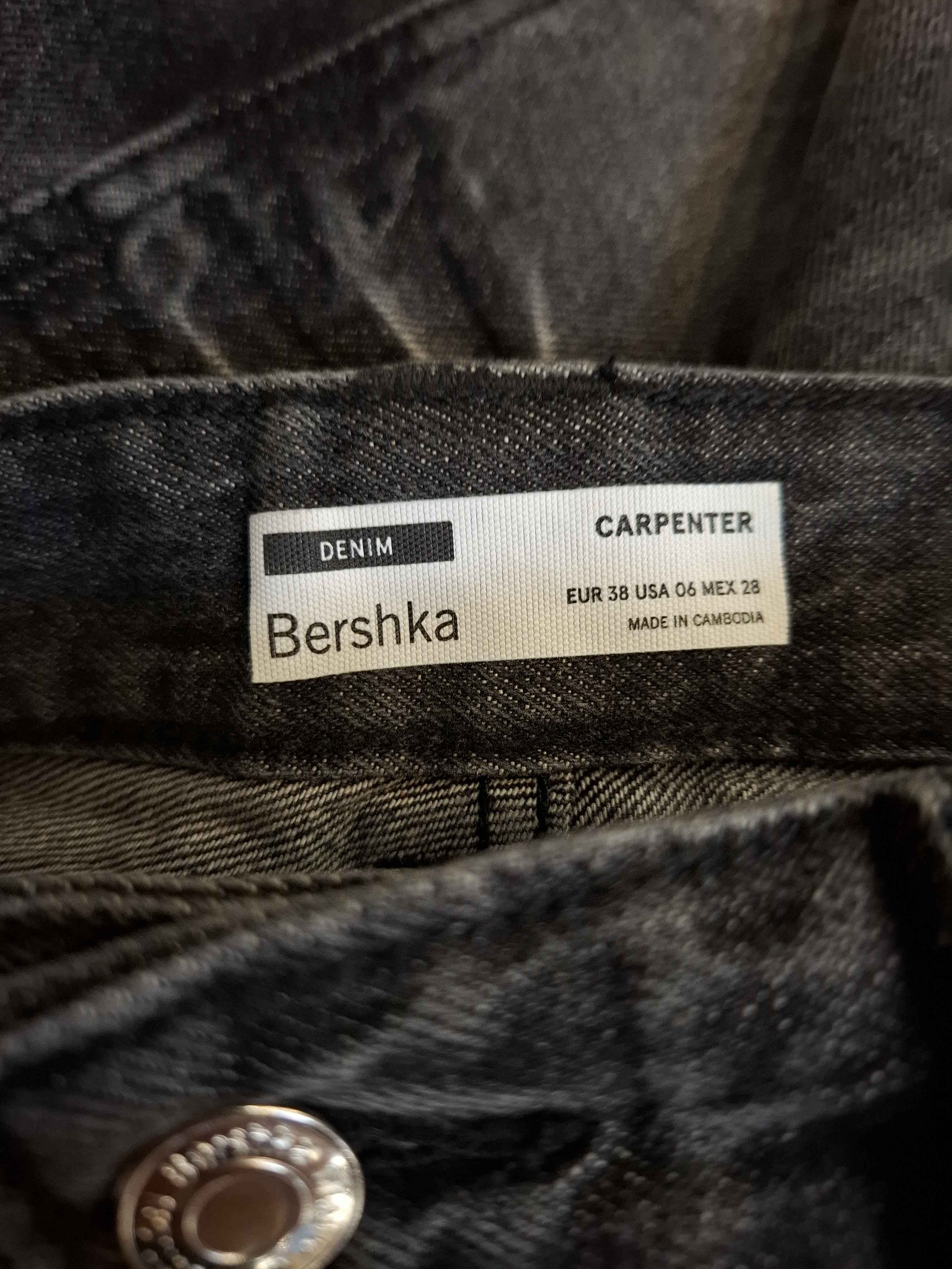 Blugi Bershka Femei - M