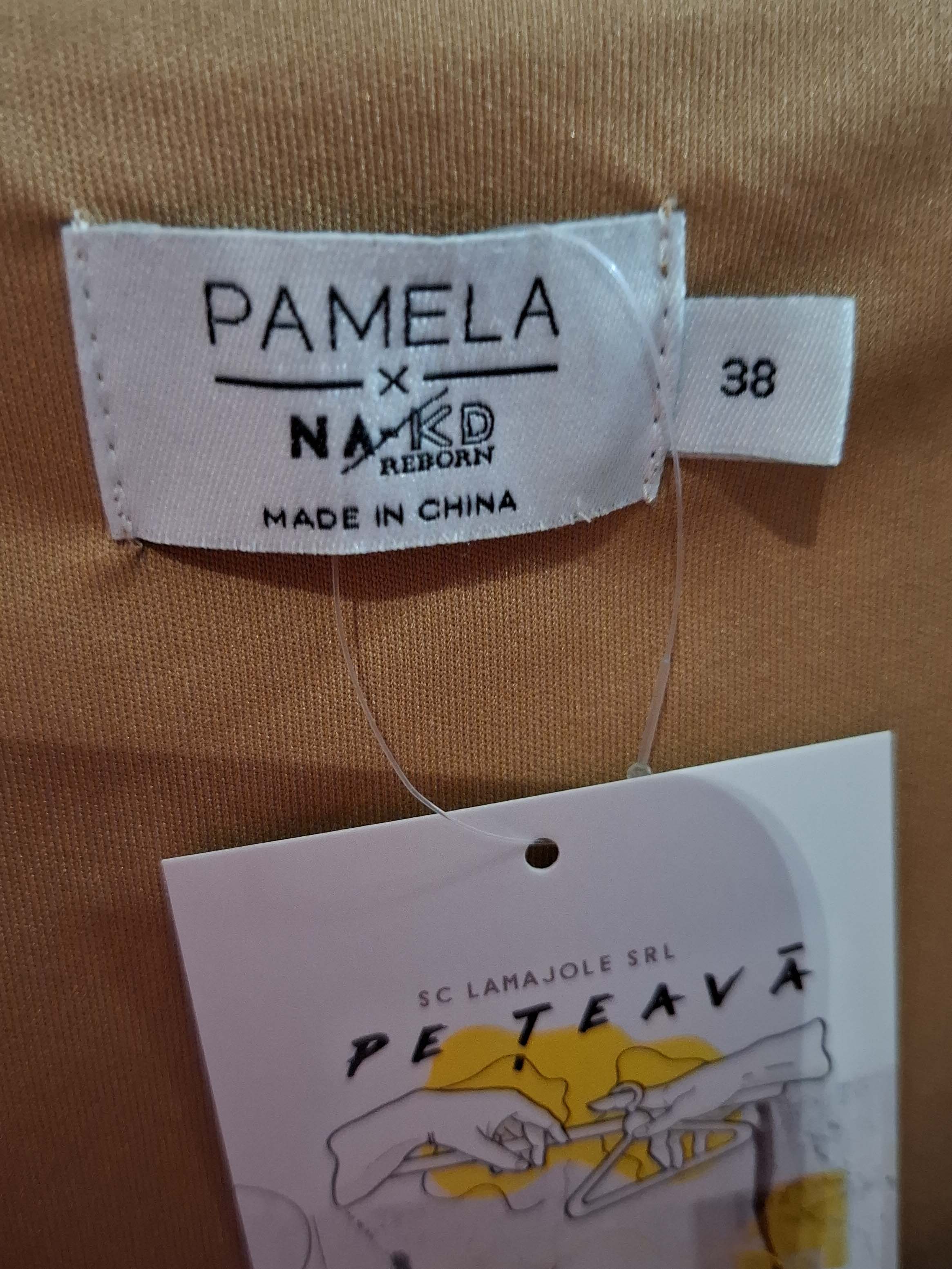 Top NA-KD Femei - M