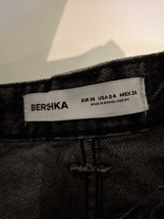 Blugi Bershka Femei - S