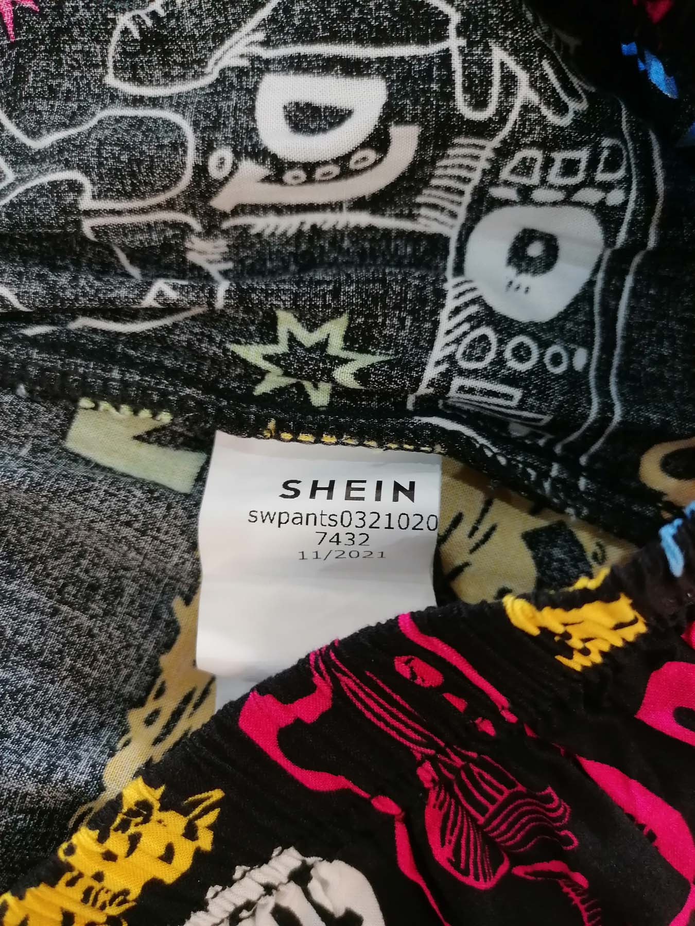 Pantaloni Shein Femei - XL