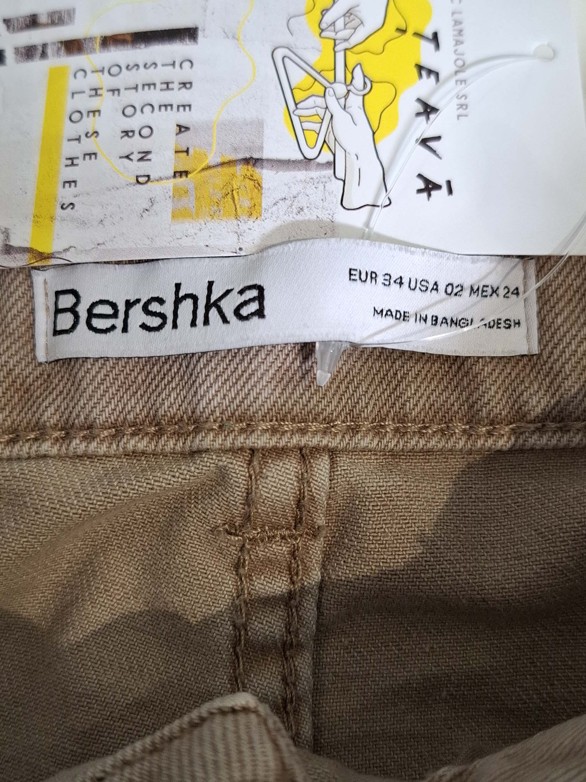 Blugi Bershka Femei - XS