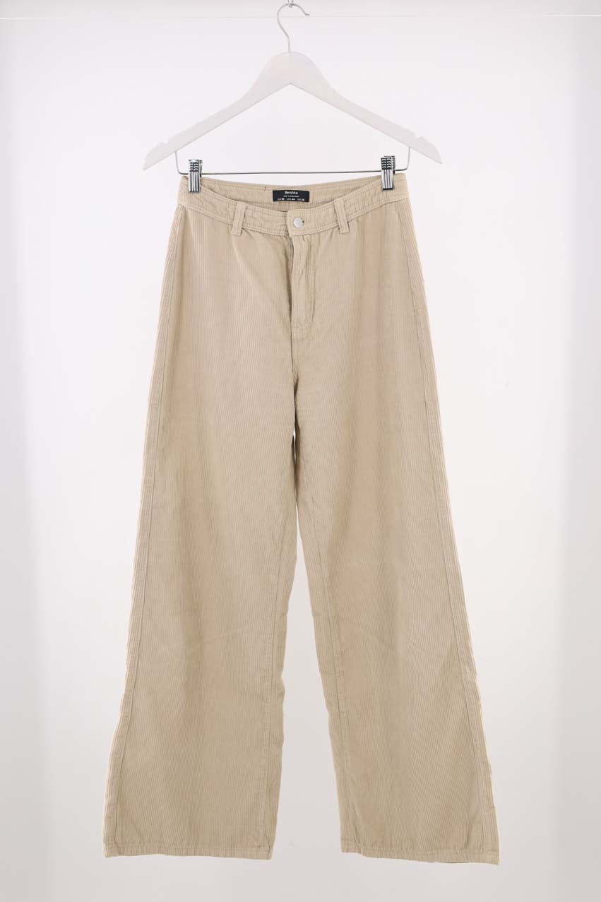 Pantaloni Bershka Femei - S