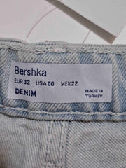 Pantaloni scurți Bershka Femei - XS